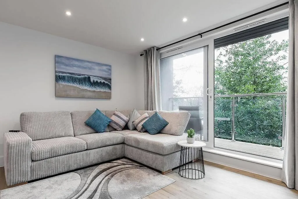 Stylish Town Centre Apartment, W Parking, Nr Beach Bournemouth Velká Británie