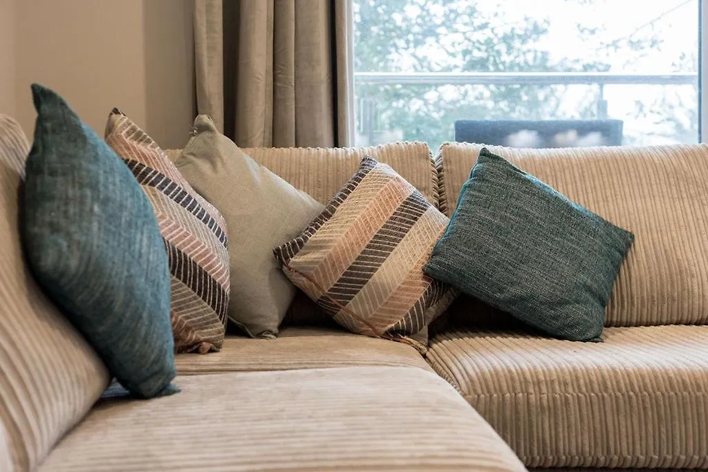 Stylish Town Centre Apartment, W Parking, Nr Beach Bournemouth Apartment